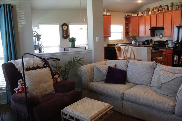 10717 Fallbrook Road, Waco, TX 76708