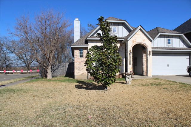10717 Fallbrook Road, Waco, TX 76708