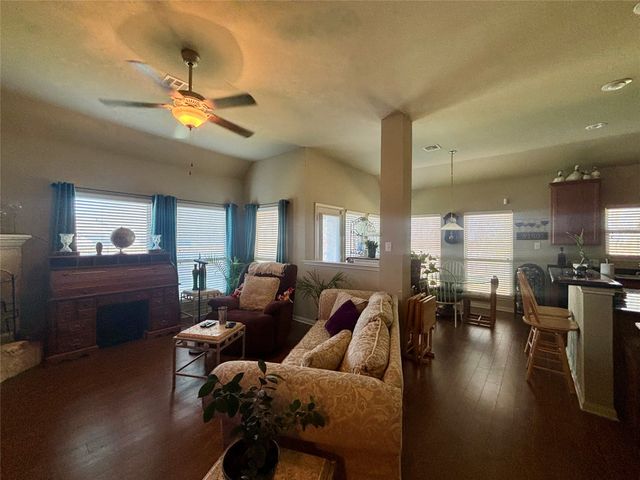 10717 Fallbrook Road, Waco, TX 76708