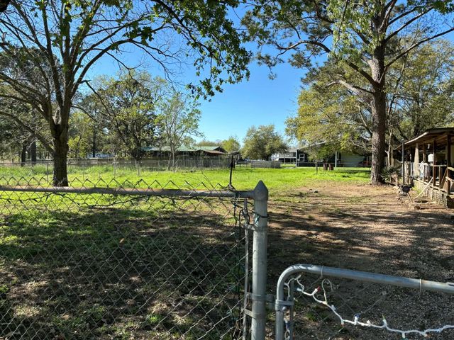 145 Aaron Avenue, Livingston, TX 77351