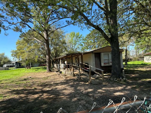 145 Aaron Avenue, Livingston, TX 77351