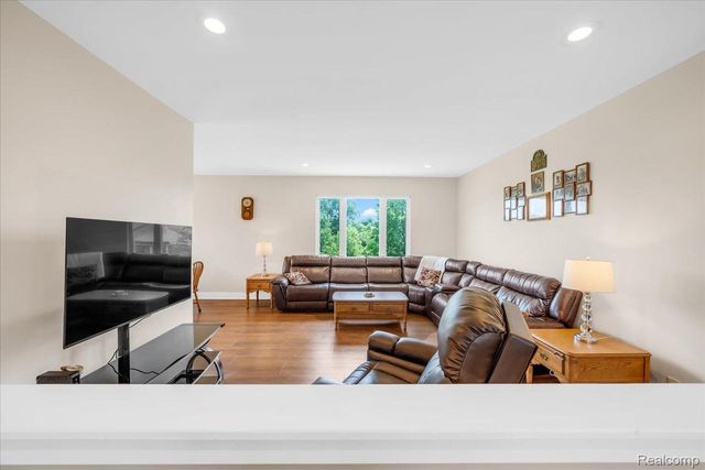 4266 McCandlish Road, Grand Blanc Charter Township, MI 48439