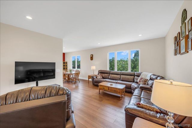 4266 McCandlish Road, Grand Blanc Charter Township, MI 48439