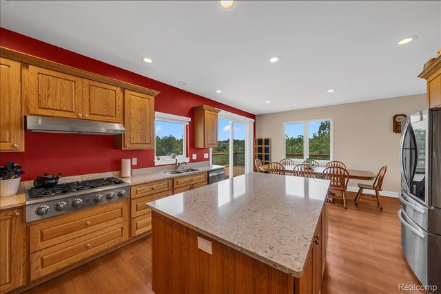4266 McCandlish Road, Grand Blanc Charter Township, MI 48439
