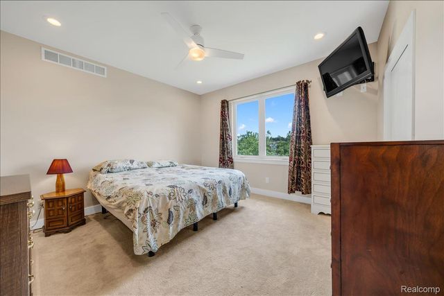 4266 McCandlish Road, Grand Blanc Charter Township, MI 48439