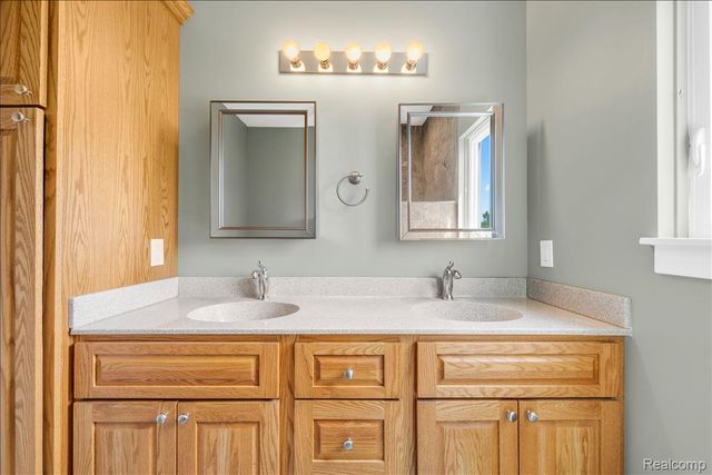 4266 McCandlish Road, Grand Blanc Charter Township, MI 48439