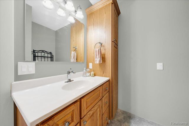 4266 McCandlish Road, Grand Blanc Charter Township, MI 48439