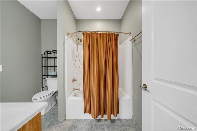 4266 McCandlish Road, Grand Blanc Charter Township, MI 48439