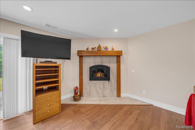 4266 McCandlish Road, Grand Blanc Charter Township, MI 48439
