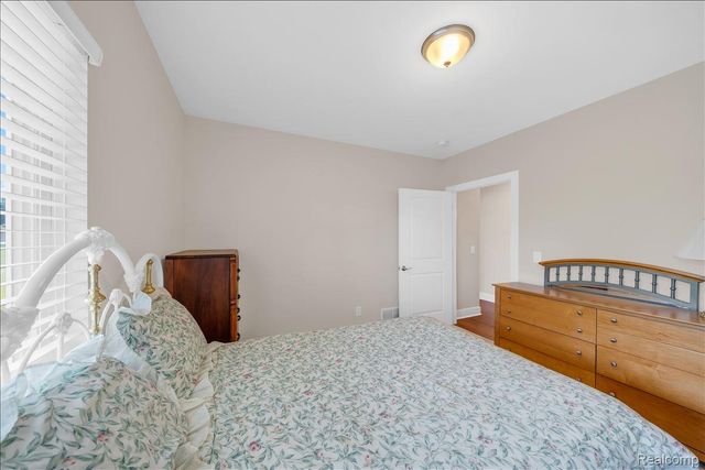 4266 McCandlish Road, Grand Blanc Charter Township, MI 48439