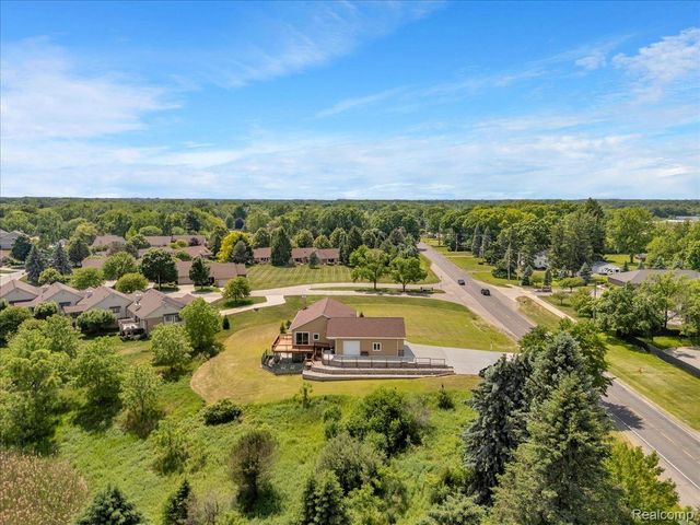 4266 McCandlish Road, Grand Blanc Charter Township, MI 48439