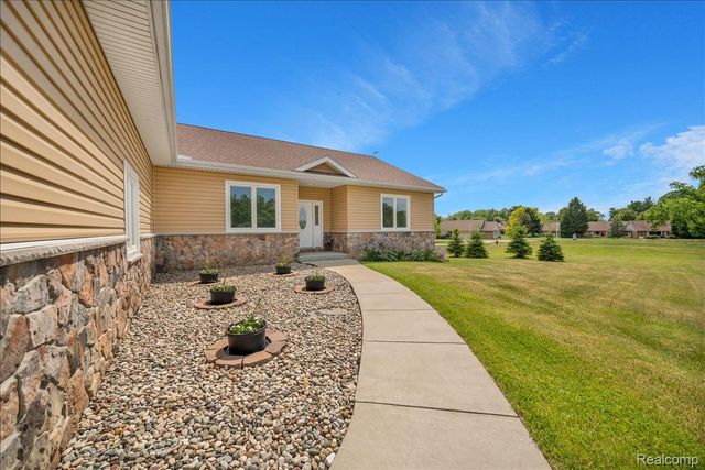 4266 McCandlish Road, Grand Blanc Charter Township, MI 48439