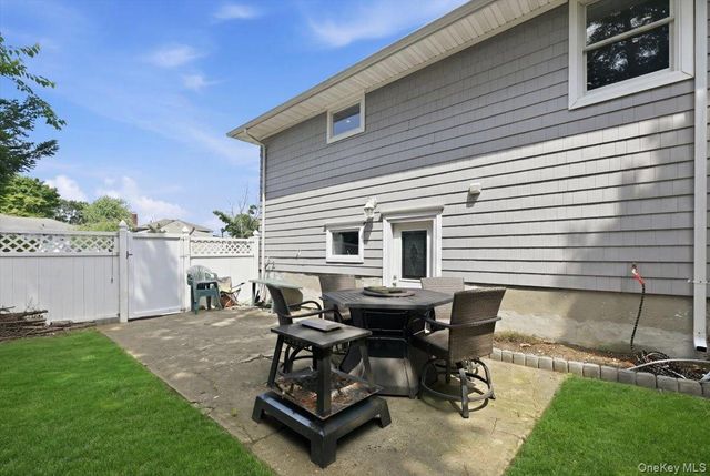1279 Paul Street, Seaford, NY 11783