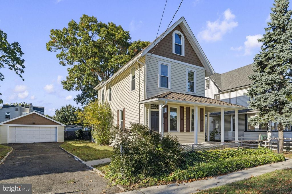 423 W BROAD ST, PALMYRA, NJ 08065 — photo 2
