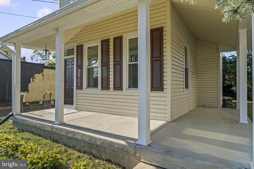 423 W BROAD ST, PALMYRA, NJ 08065 — photo 4