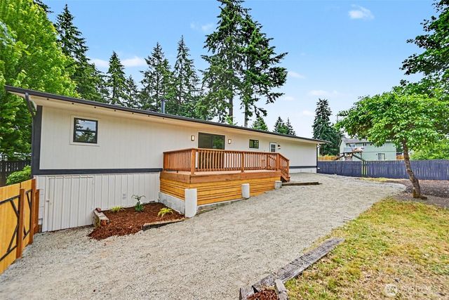 20006 117th Street E, Bonney Lake, WA 98391