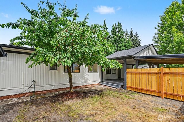 20006 117th Street E, Bonney Lake, WA 98391