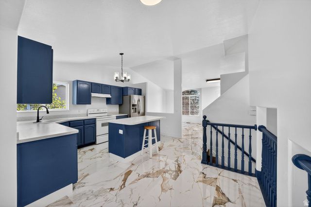 1520 N 550 W, West Bountiful, UT 84087