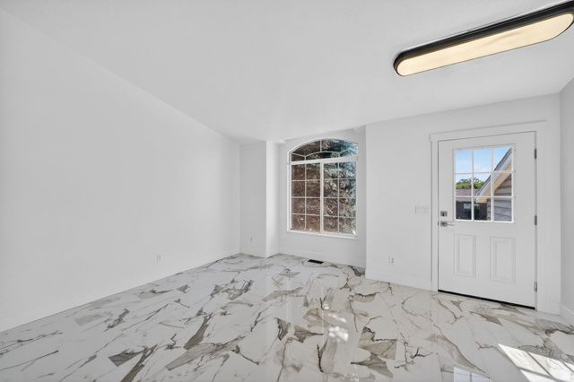 1520 N 550 W, West Bountiful, UT 84087