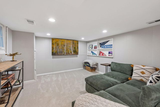 3206 McKinley Street NE, Minneapolis, MN 55418