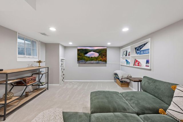 3206 McKinley Street NE, Minneapolis, MN 55418