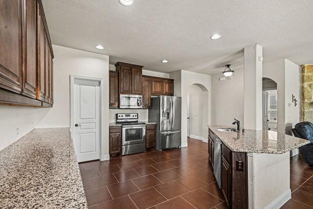 828 Sunflower Court, Aledo, TX 76008
