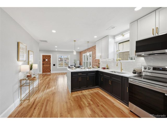 2839 N Fillmore St, Denver, CO 80205