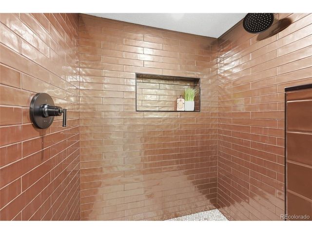 2839 N Fillmore St, Denver, CO 80205