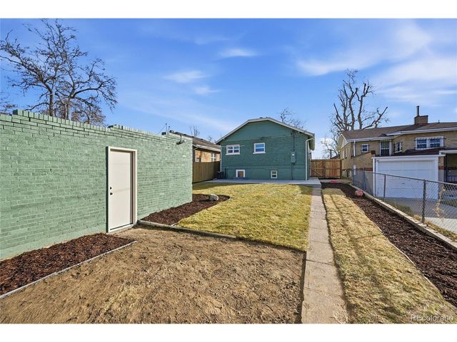 2839 N Fillmore St, Denver, CO 80205