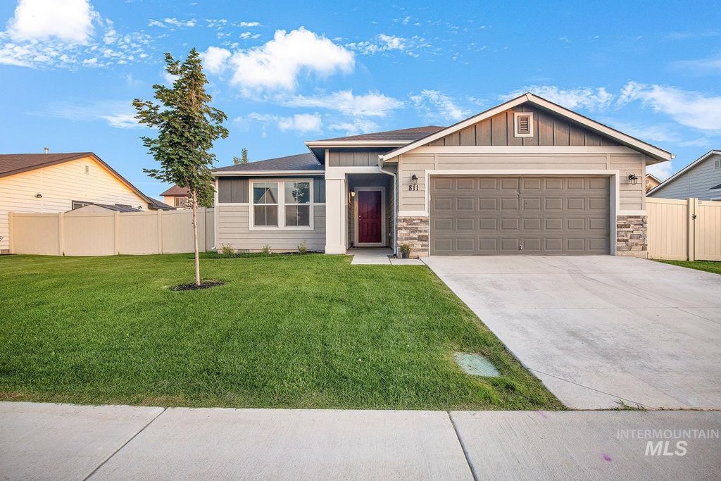 811 Pronghorn Dr, Twin Falls, ID 83301