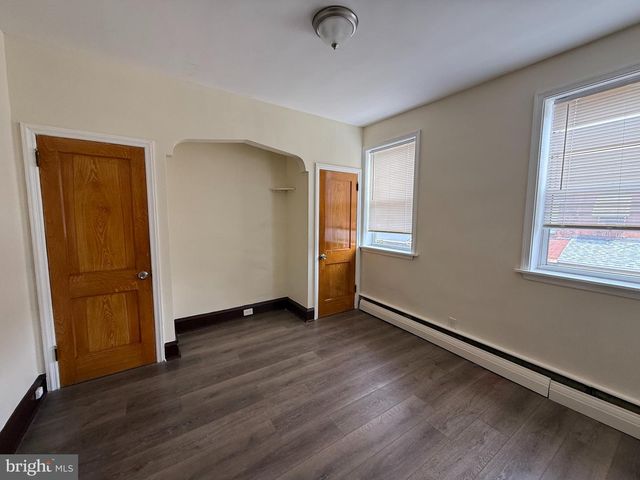 2528 S BEULAH ST, Philadelphia, PA 19148