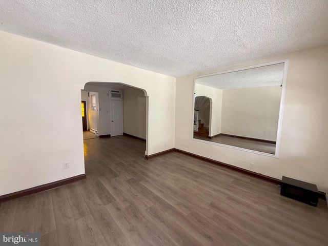 2528 S BEULAH ST, Philadelphia, PA 19148