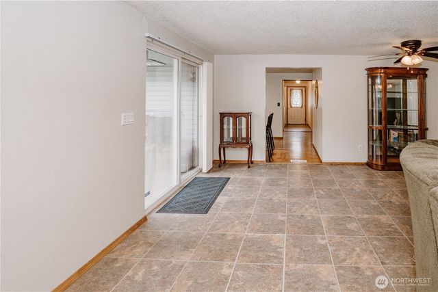 22014 54th Avenue W, Mountlake Terrace, WA 98043