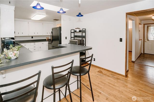 22014 54th Avenue W, Mountlake Terrace, WA 98043