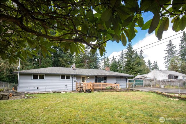 22014 54th Avenue W, Mountlake Terrace, WA 98043