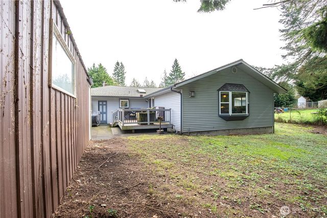 22014 54th Avenue W, Mountlake Terrace, WA 98043