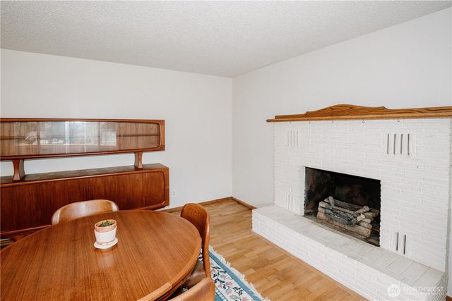 22014 54th Avenue W, Mountlake Terrace, WA 98043