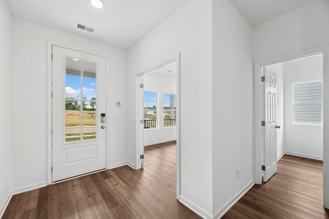 3142 Rolling Brook Drive, Columbia, TN 38401