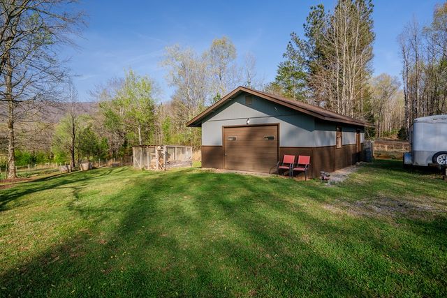 1254 Mountain Loop Road NW, Sugar Valley, GA 30746