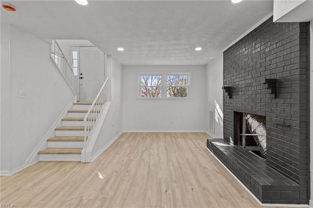 3724 Silina DR, Virginia Beach, VA 23452