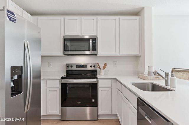 518 Zinfandel Drive, Holly Hill, FL 32117