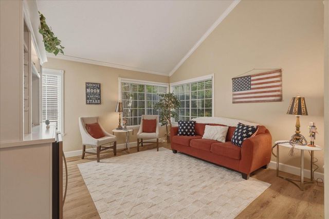 226 Bittercreek Dr, Folsom, CA 95630