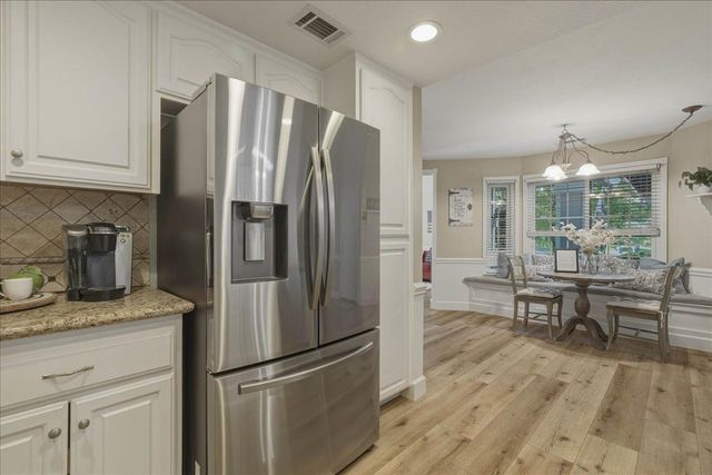 226 Bittercreek Dr, Folsom, CA 95630