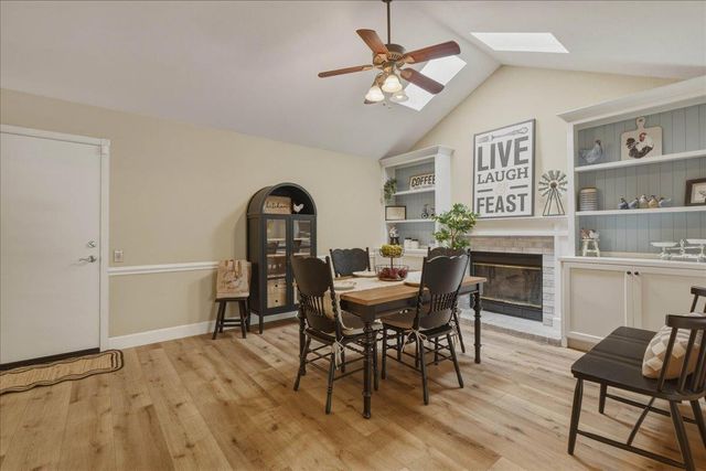 226 Bittercreek Dr, Folsom, CA 95630