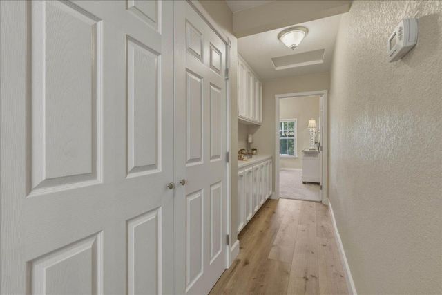 226 Bittercreek Dr, Folsom, CA 95630