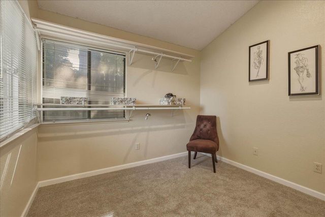 226 Bittercreek Dr, Folsom, CA 95630