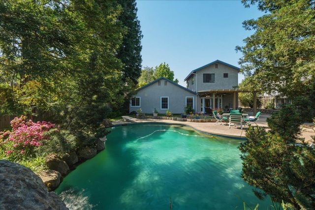 226 Bittercreek Dr, Folsom, CA 95630