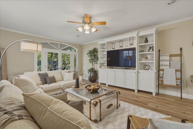 226 Bittercreek Dr, Folsom, CA 95630