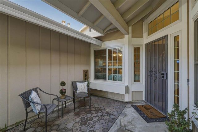 226 Bittercreek Dr, Folsom, CA 95630