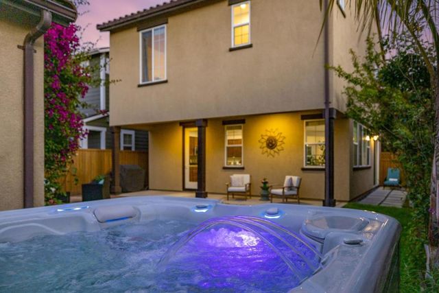18587 Mcclellan Circle, Marina, CA 93933